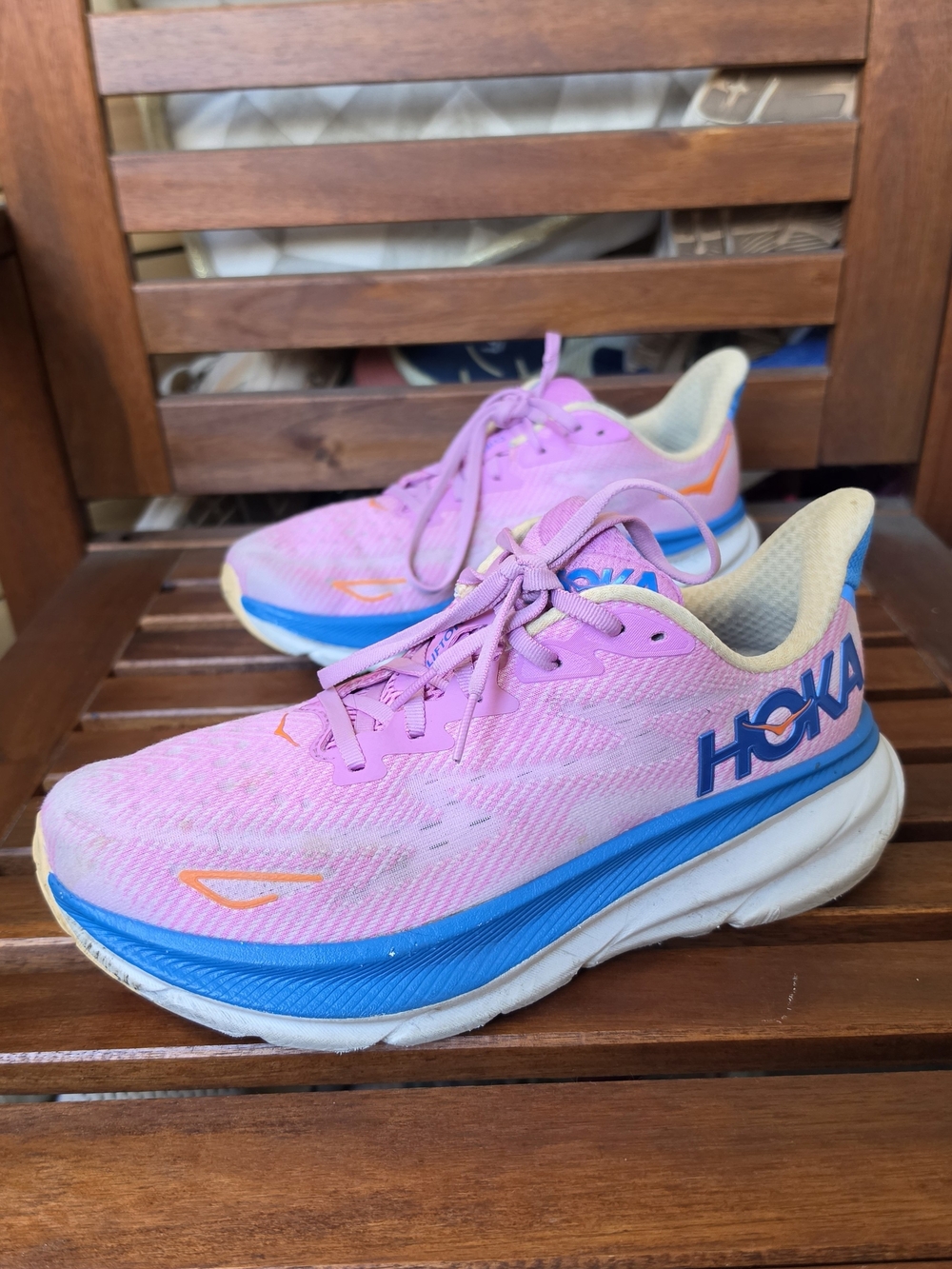 Hoka Clifton 9 Women Size 8